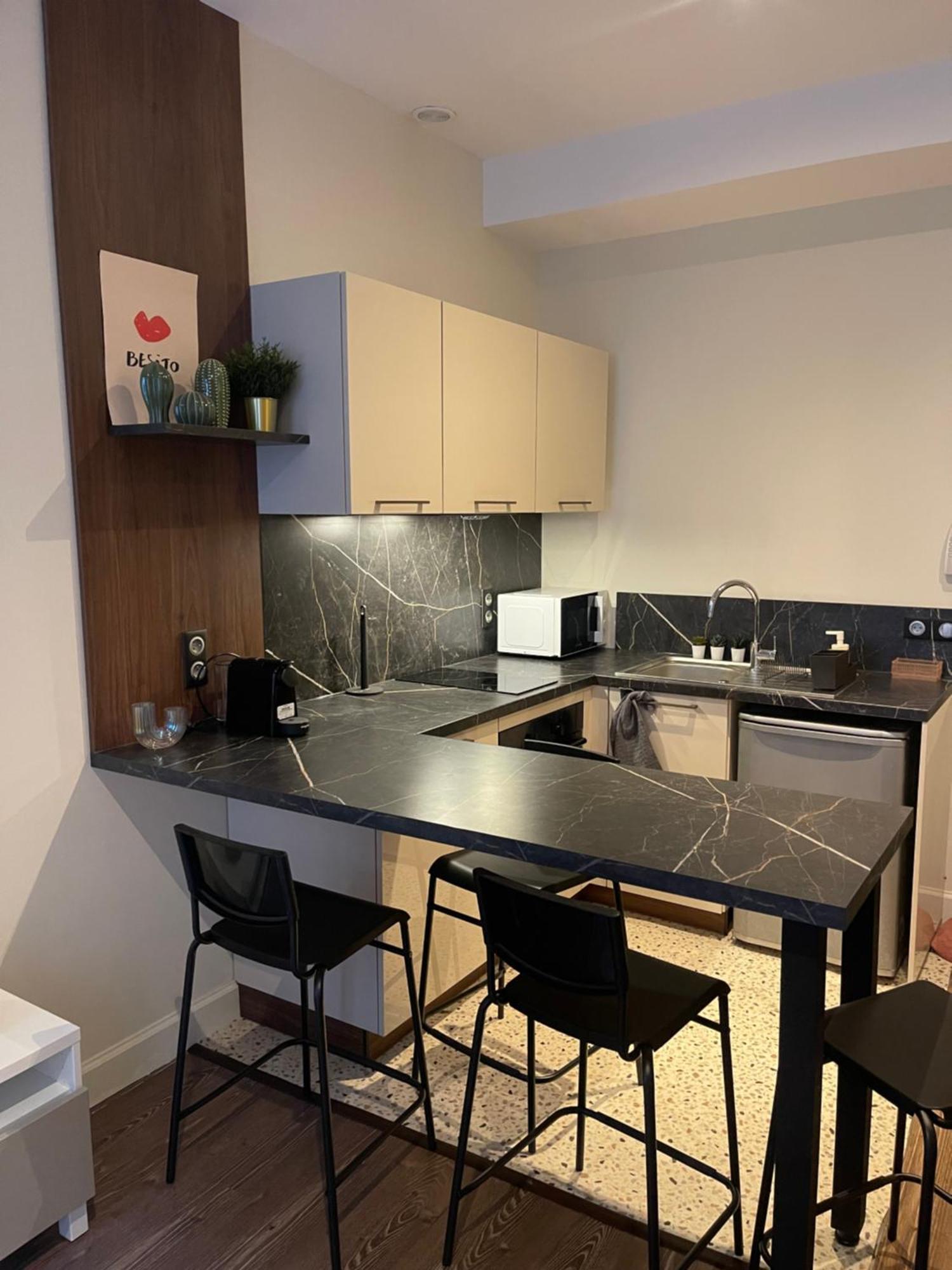 Appartement Au Coeur Du Centre Ville De Carcassonne Eksteriør bilde