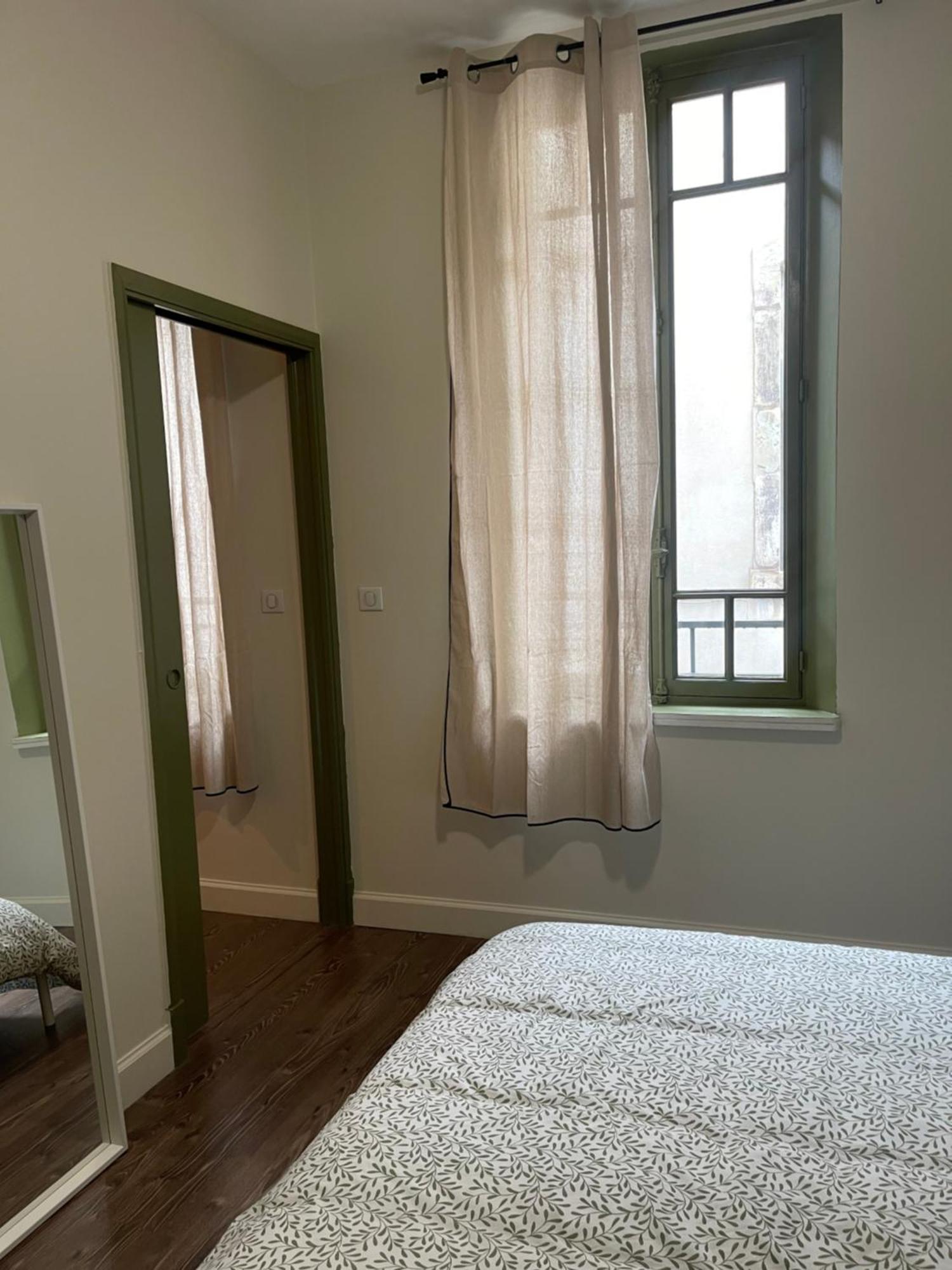 Appartement Au Coeur Du Centre Ville De Carcassonne Eksteriør bilde